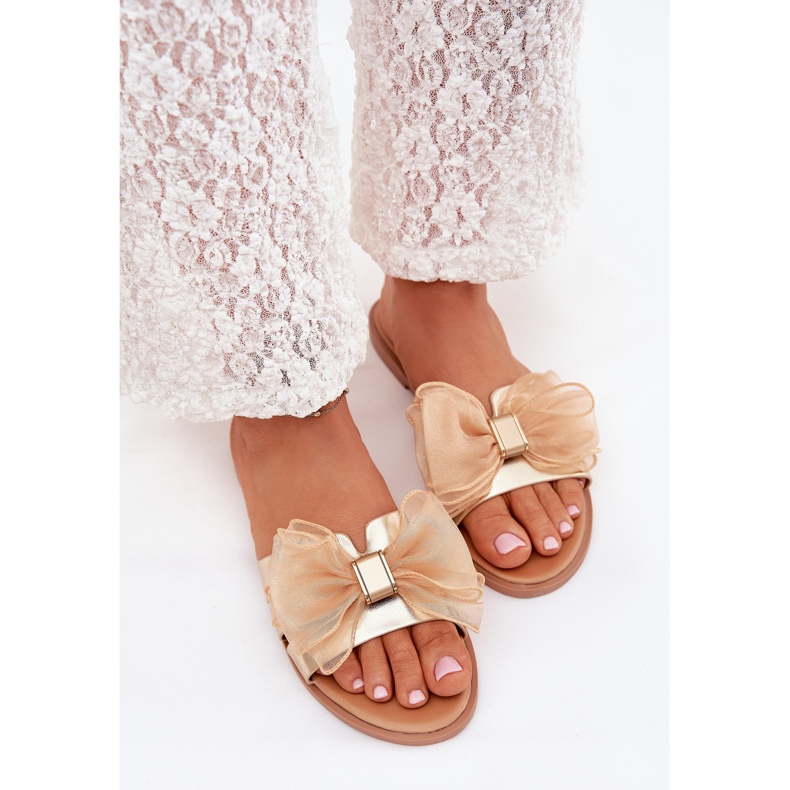 Boto Flip -flops pentru femei cu un tanira auriu cu arc de tul de aur