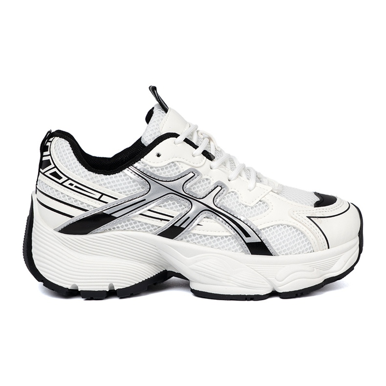 Shelvt Andidații albi și albi confortabili cu o plasă