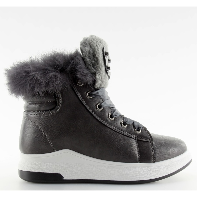 Pantofi sport izolați gri D. gri