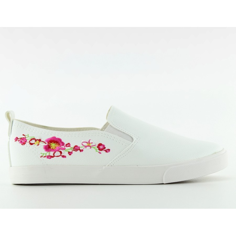 Pantofi cu broderie albă delicată g1204a Alb