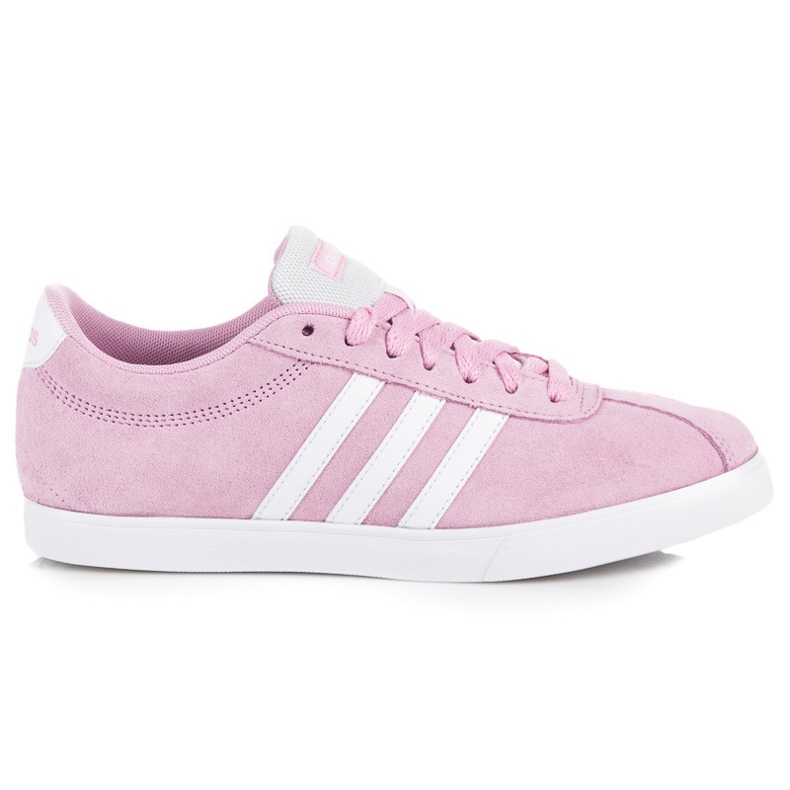 Tribunalul Adidas roz