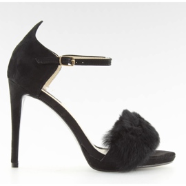 Sandale pe un negru stiletto L6120 negru