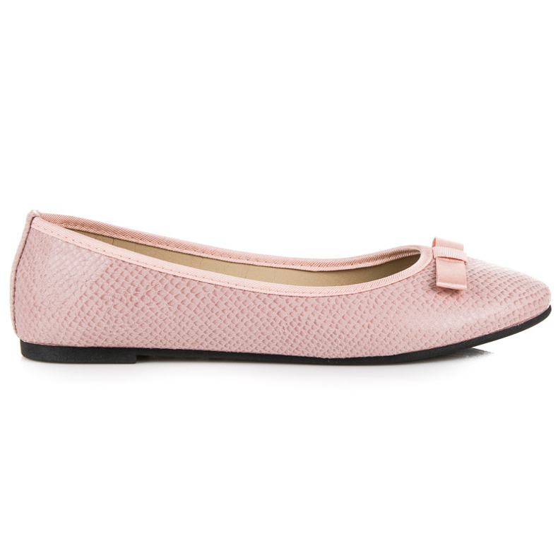 Balerina Roz Cu Un Model Balerina Roz Cu Un Model