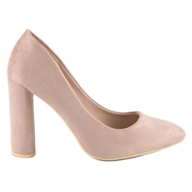 Pompele din piele de căprioară pe stâlp maro