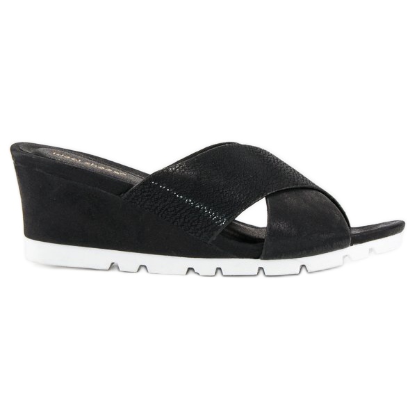 Ideal Shoes Papuci negri cu pană negru