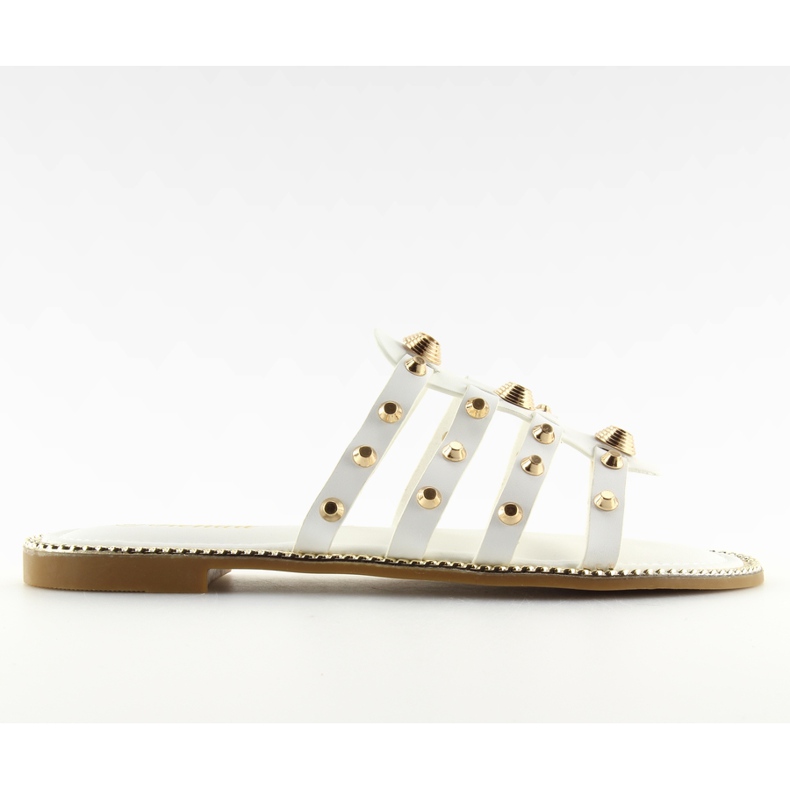 Papuci albi cu crampoane 99-41 Alb