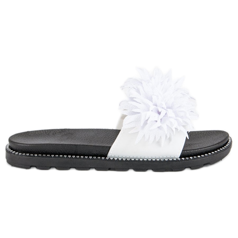 Papuci cu pompon alb Papuci cu pompon alb