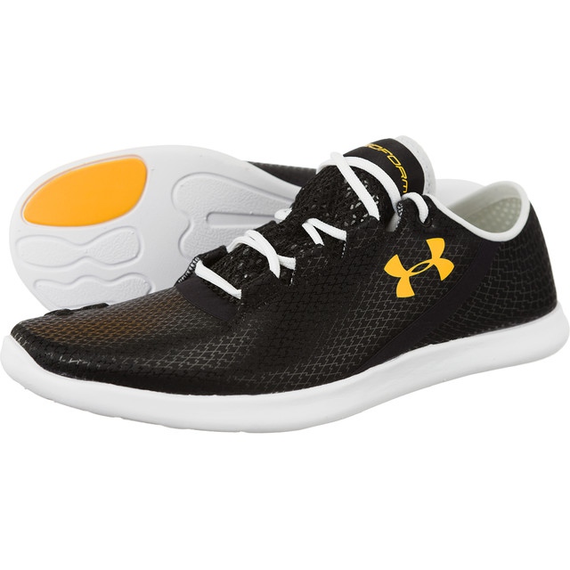 Under Armour Sub armură în StudioLux Low Fresh 001 negru