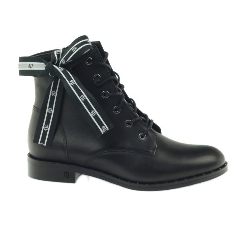 Cizme decorate cu fundita si crampoane Badura negru