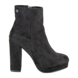 Small Swan Cizme clasice pe post negru Small Swan Cizme clasice pe post negru