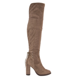 Cm Paris Cizme din piele de căprioară pe un stâlp maro