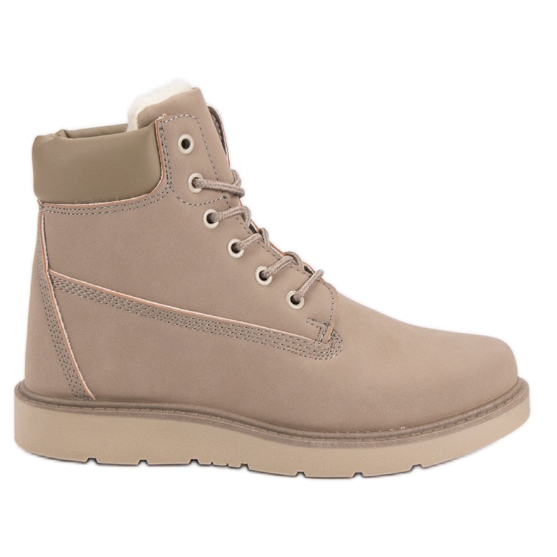 Trappers On The Platform maro