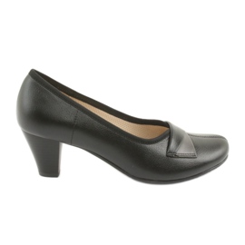 Pompe de piele pentru femei Gregors 570 Negru