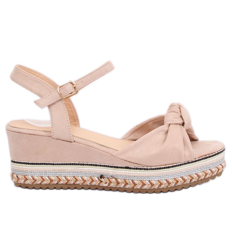 Sandale bej pe toc cu pană B126 Bej