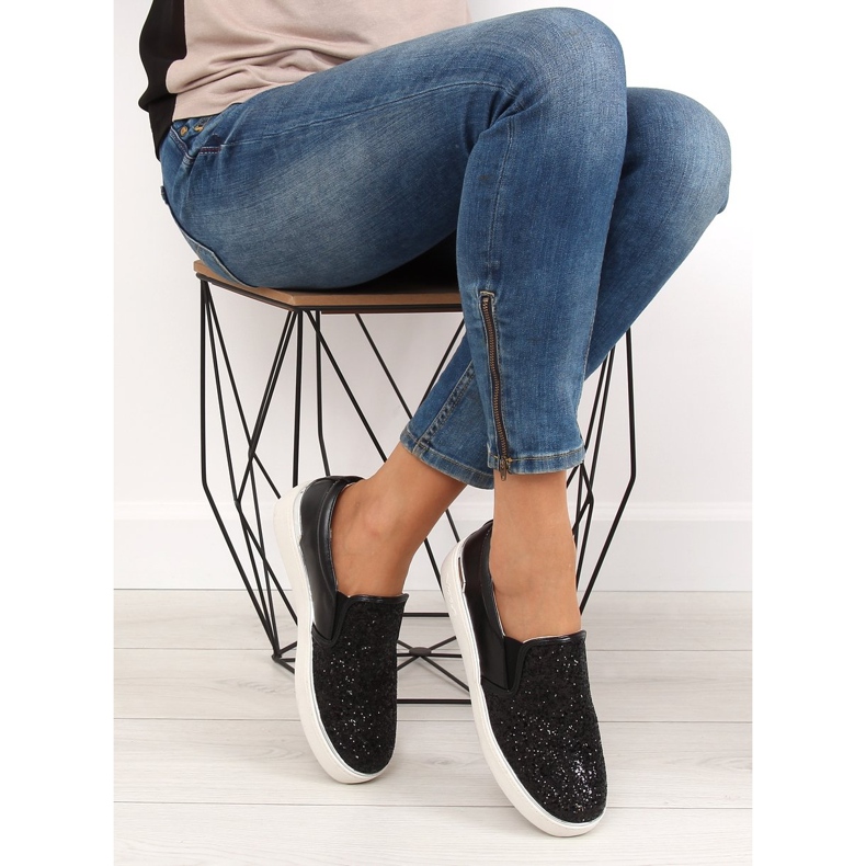 Elegantă elegantă alunecare 788-26 negru II-GAT