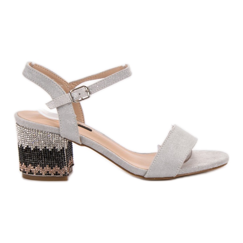 SDS Sandale pe o bară gri