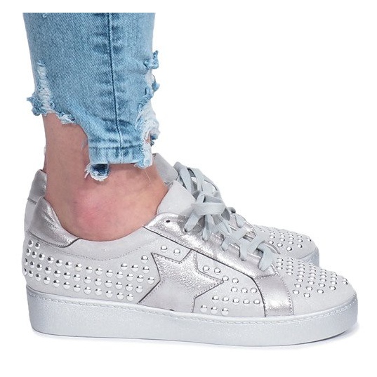 Adidași gri de la stelele Angers