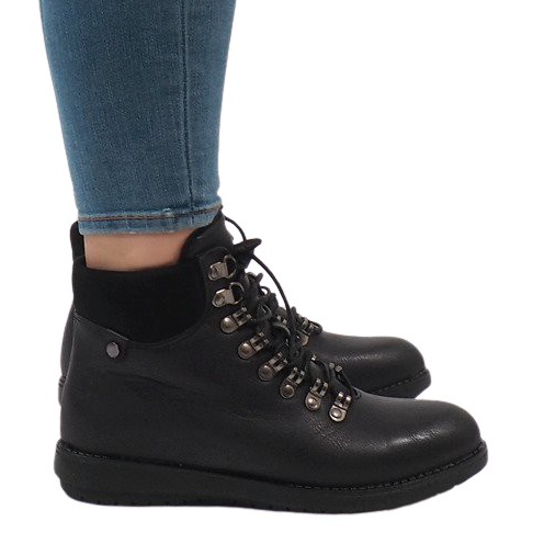 Cizme izolate negre cu lacuri 3971 negru