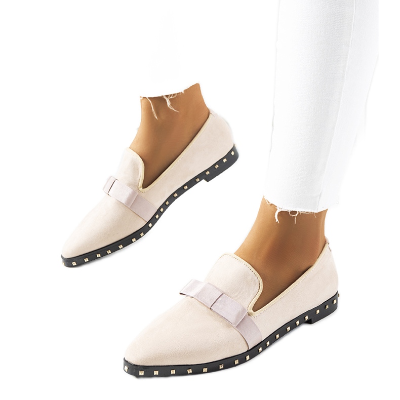 Brogi roz cu știfturi B12-12