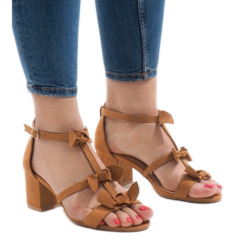 Sandale cu toc camel EL-107 maro Sandale cu toc camel EL-107 maro