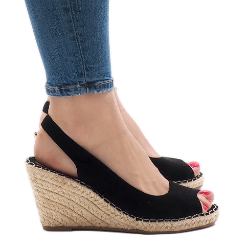 2894. Sandale cu toc negru