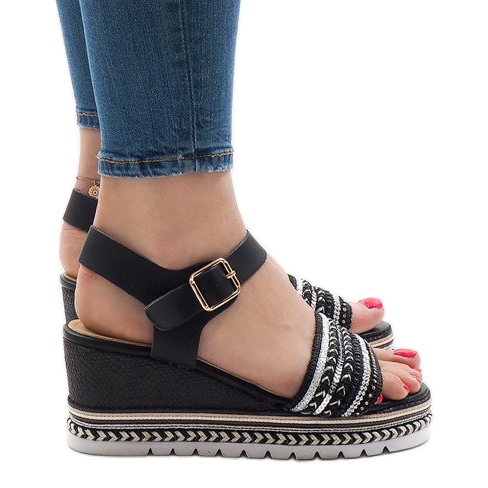 Sandale cu toc decorat negru YRT-72-1 Sandale cu toc decorat negru YRT-72-1