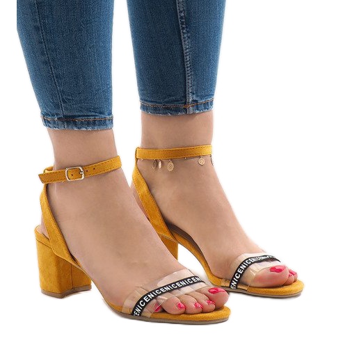 Sandale galbene pe piele S-7347 piele de căprioară