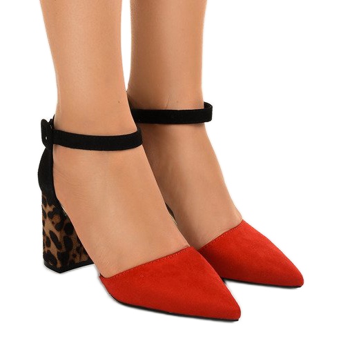 Sandale roșii pe o piele de căprioară MM-621 roșu