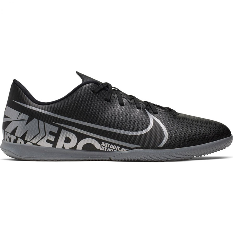 Pantofi de fotbal Nike Mercurial Vapor 13 Club Ic M AT7997-001 negru negru Pantofi de fotbal Nike Mercurial Vapor 13 Club Ic M AT7997-001 negru negru