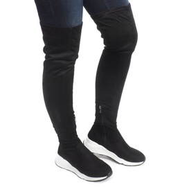 Cizme cu tălpi albe 6680-PG negru Cizme cu tălpi albe 6680-PG negru