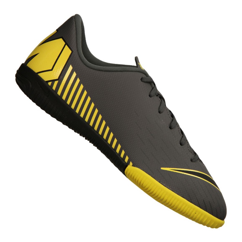 Încălțăminte de interior Nike Jr VaporX 12 Academy Gs Ic Jr AJ3101-070 gri gri Încălțăminte de interior Nike Jr VaporX 12 Academy Gs Ic Jr AJ3101-070 gri gri
