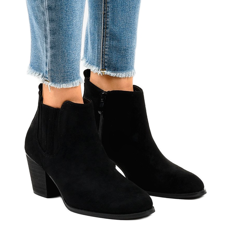 Ghete negre din piele de căprioară pe stâlpul SA-3338 negru Ghete negre din piele de căprioară pe stâlpul SA-3338 negru