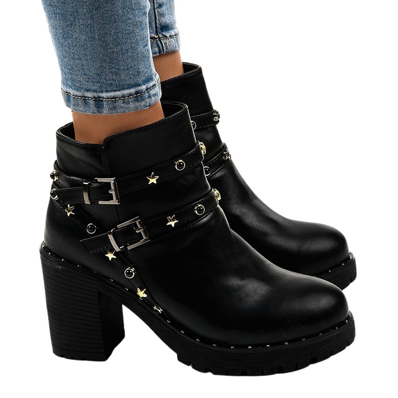 Ghete negre cu stele D37-9 negru Ghete negre cu stele D37-9 negru