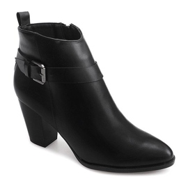 Cizme pe un post 2255-2 negru