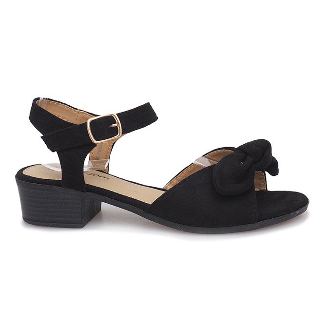 Sandale cu toc negru de la Noemia
