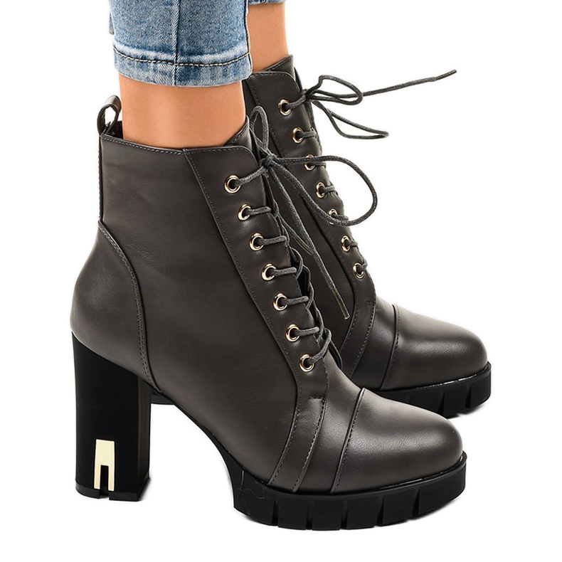 Cizme calde pe un stâlp cu fermoar K-9925 gri