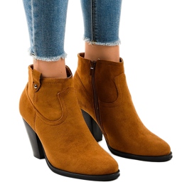 Botine din piele camelă pe postarea TX-1822 maro Botine din piele camelă pe postarea TX-1822 maro
