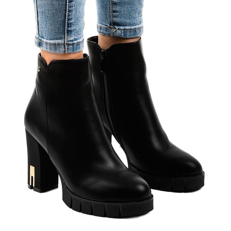 Ghete negre cu fermoar HX16041-46 negru