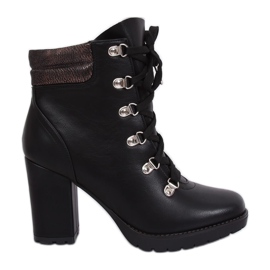 Tocuri înalte negre 8992-PU Negru