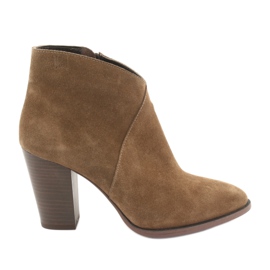 Badura Botine din piele de căprioară pe stâlp maro