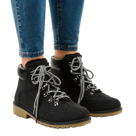 Ghete izolate negre DS1702 negru