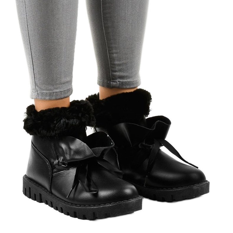 Adidași negri izolați cu fermoar 428-6 negru