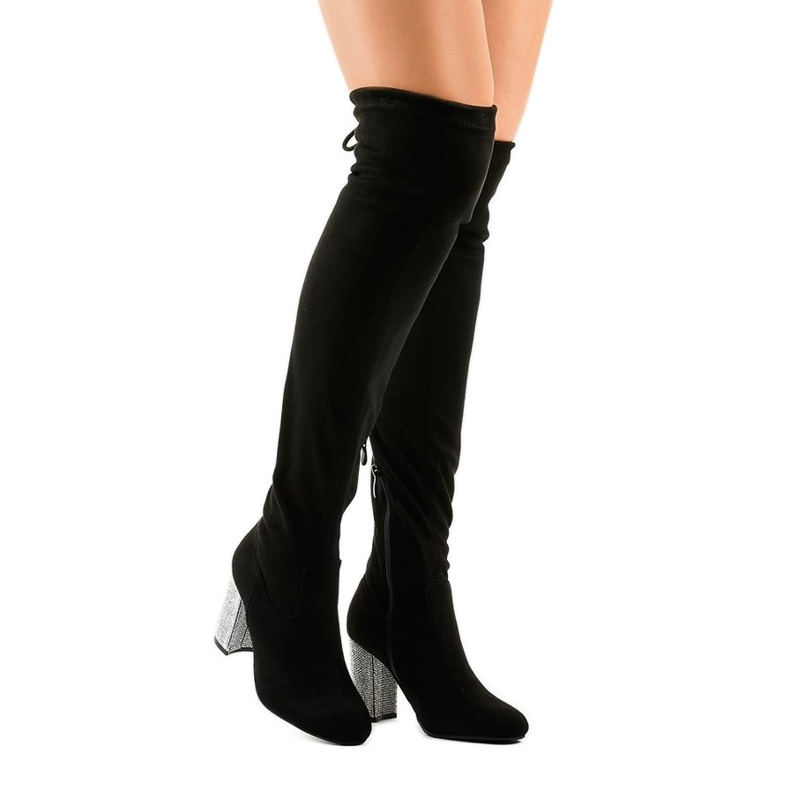 Cizme negre din piele de căprioară pe un post decorat BM150 negru