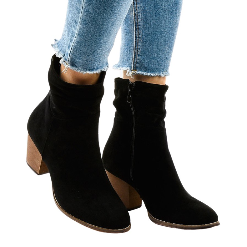 Cizme cowboy din piele de căprioară E2250 negru