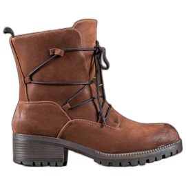 Kylie Muncitori sportivi maro Kylie Muncitori sportivi maro