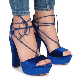 Sandale albastre pe postul făcut din Give It Up velour albastru