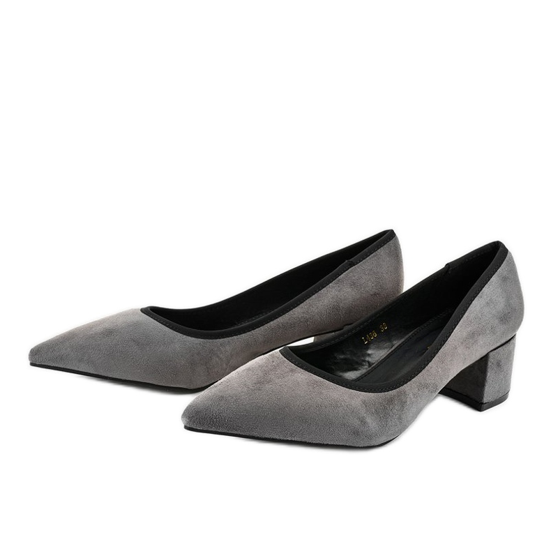 Pompe din piele de căprioară gri pe stâlpul L436 galben