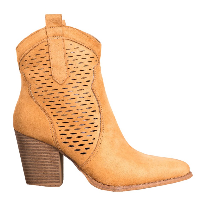 Seastar Cowgirls ajurate pe un stâlp maro Seastar Cowgirls ajurate pe un stâlp maro