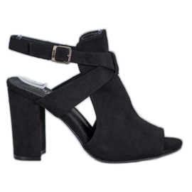 Seastar Sandale elegante pe un bar negru