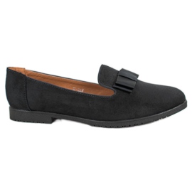 Miss Laura Domnii cu arc negru Miss Laura Domnii cu arc negru